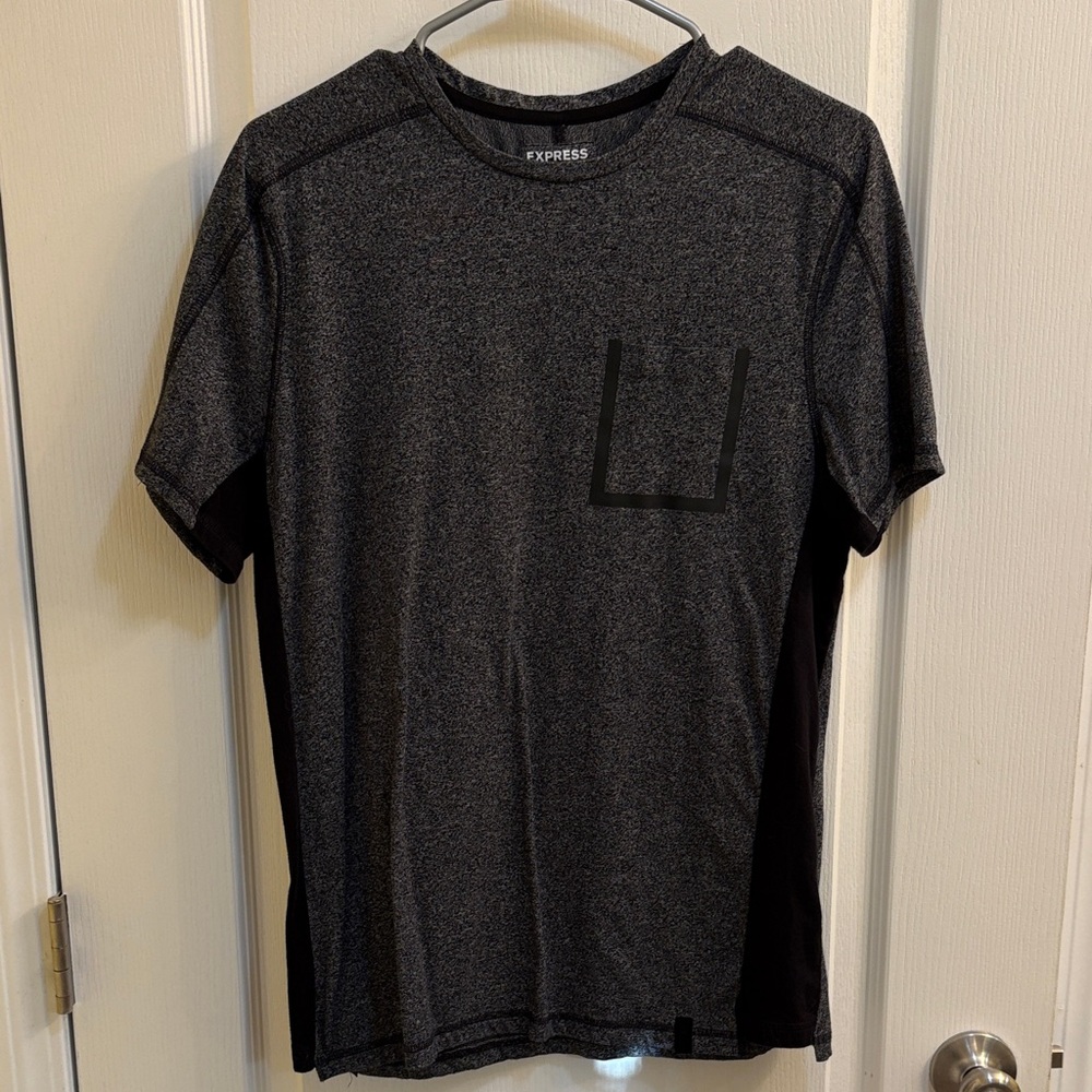 Express Men's Charcoal Gray Short Sleeve Tee